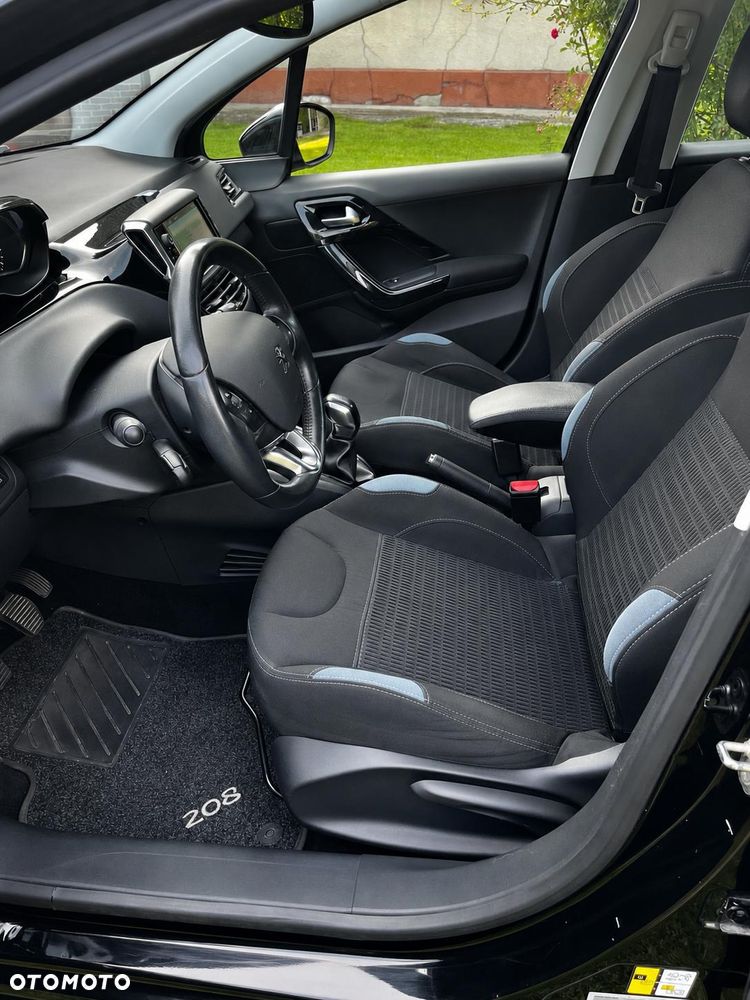 Peugeot 208 1.2 PureTech Active - 12