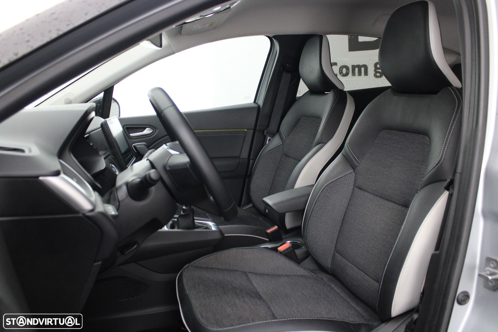 Renault Captur 1.0 TCe Techno - 24