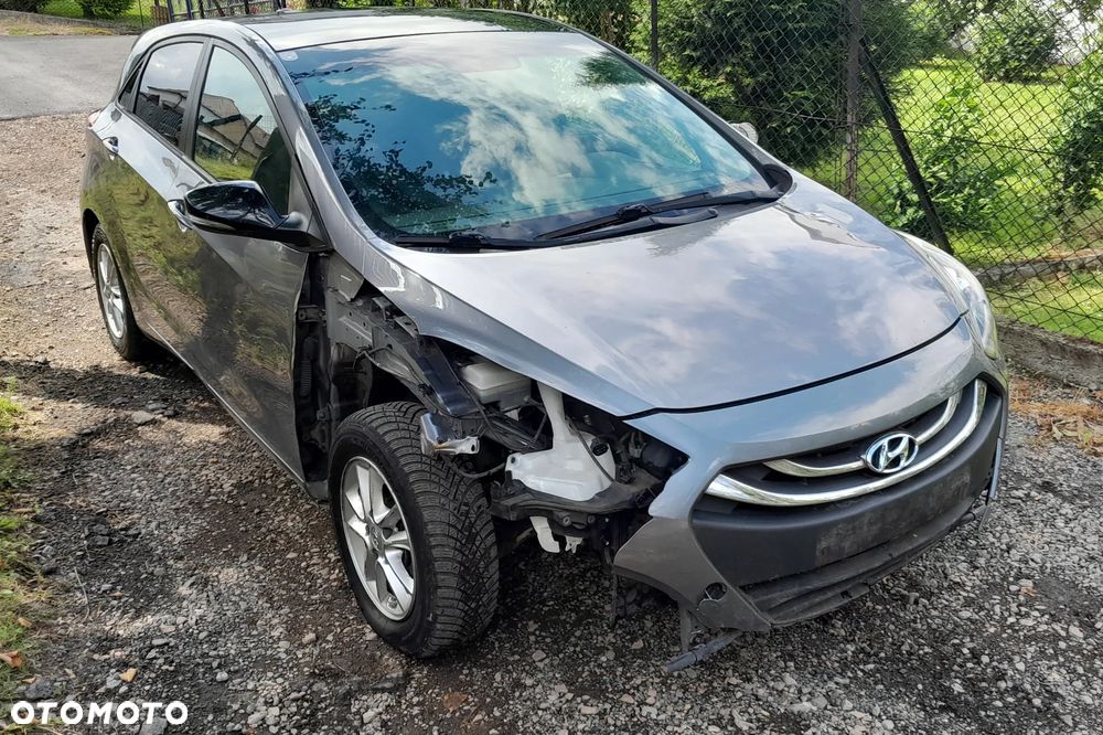 Hyundai i30 - 16