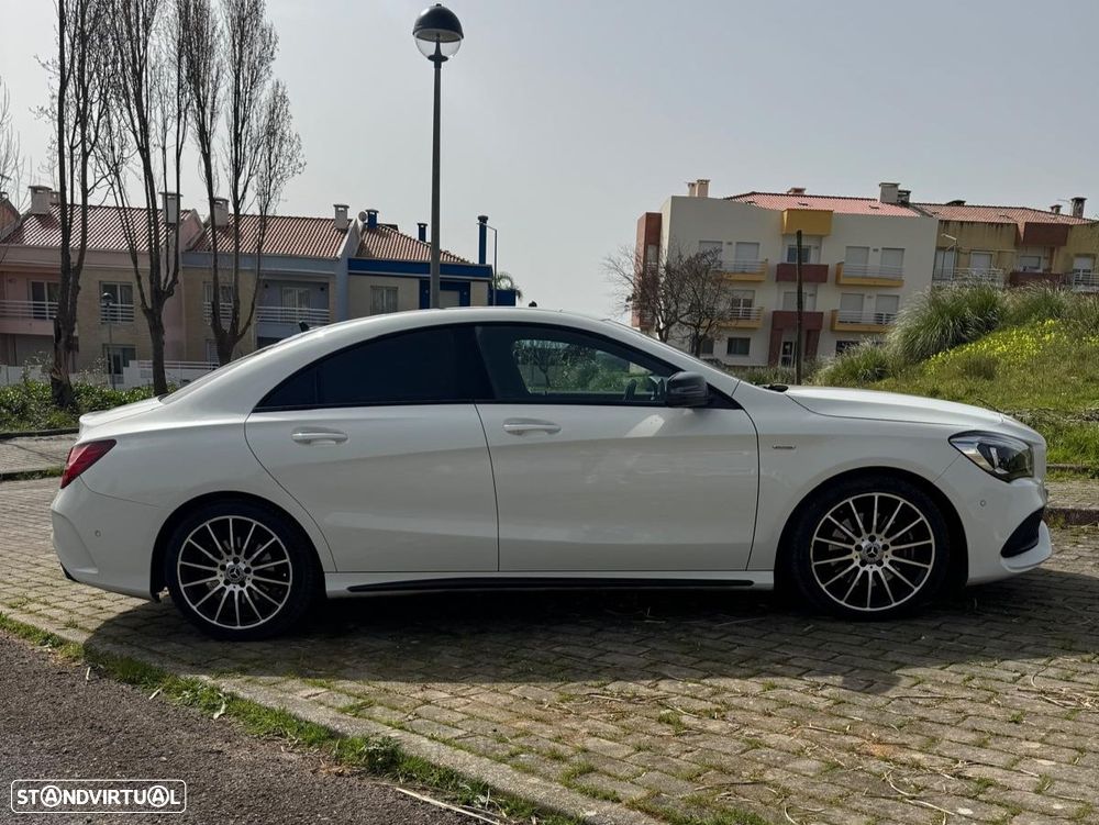Mercedes-Benz CLA 220 d 4Matic 7G-DCT AMG Line - 8