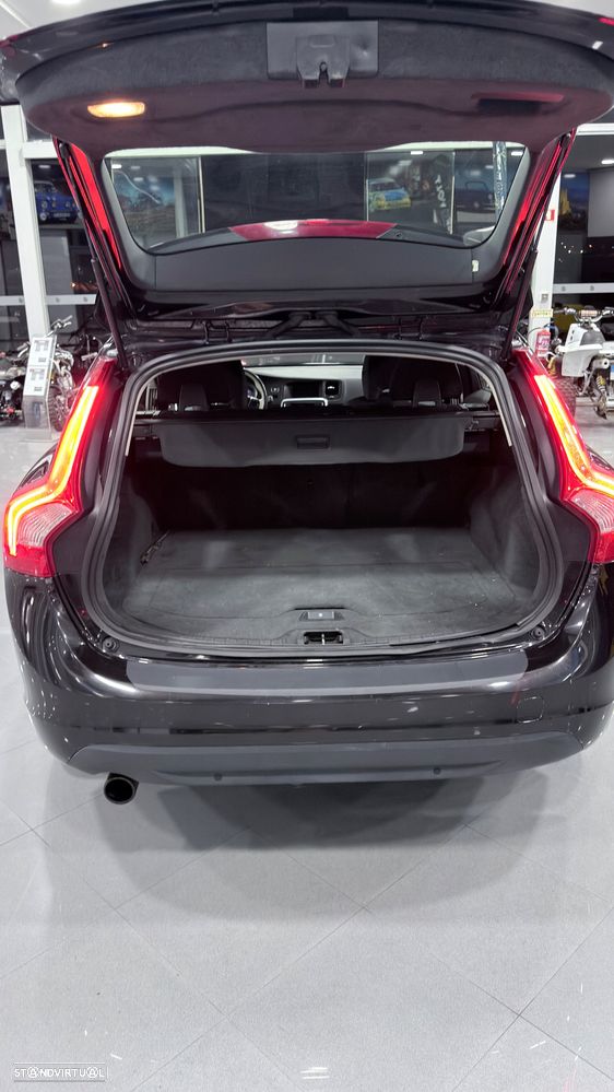 Volvo V60 D2 Kinetic - 21