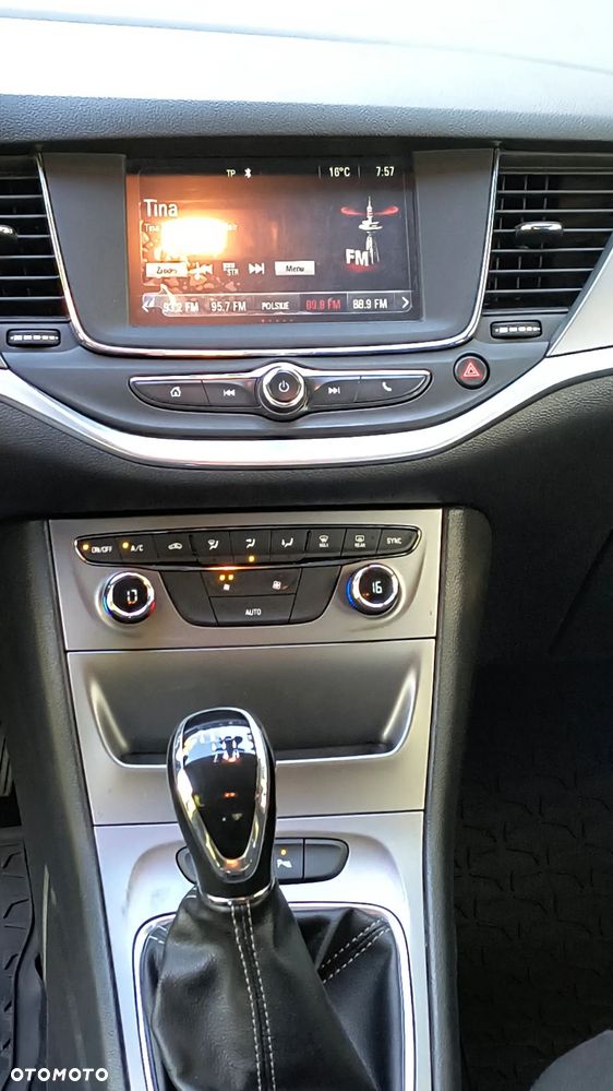 Opel Astra 1.4 T Dynamic - 7