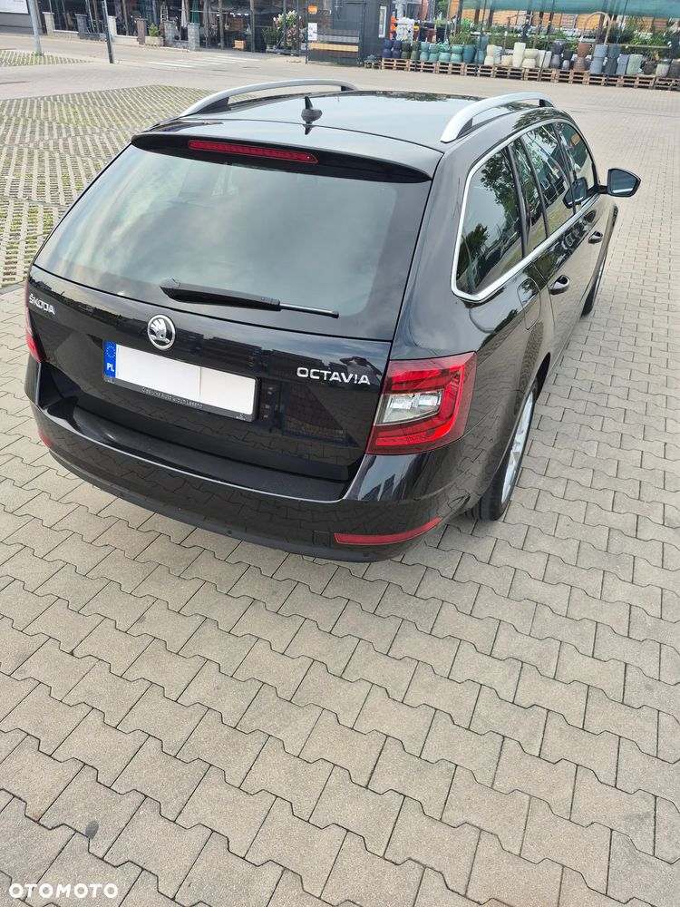 Skoda Octavia 2.0 TDI Elegance DSG - 14
