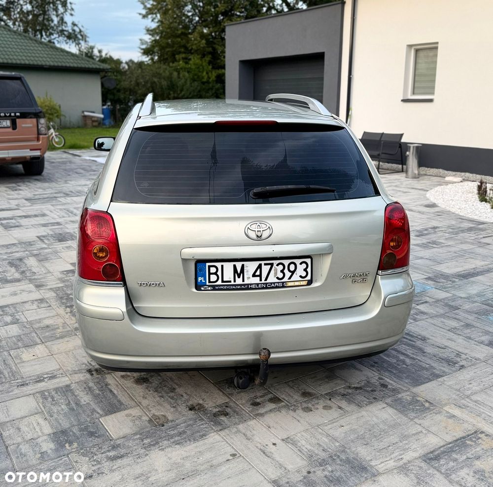 Toyota Avensis 2.0 D-4D Sol - 4