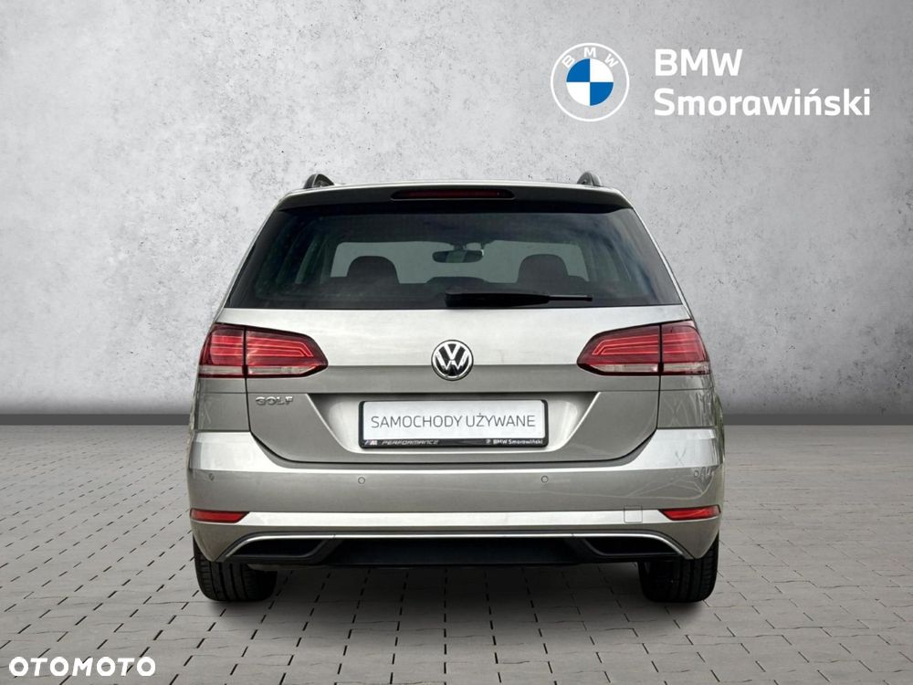 Volkswagen Golf - 4