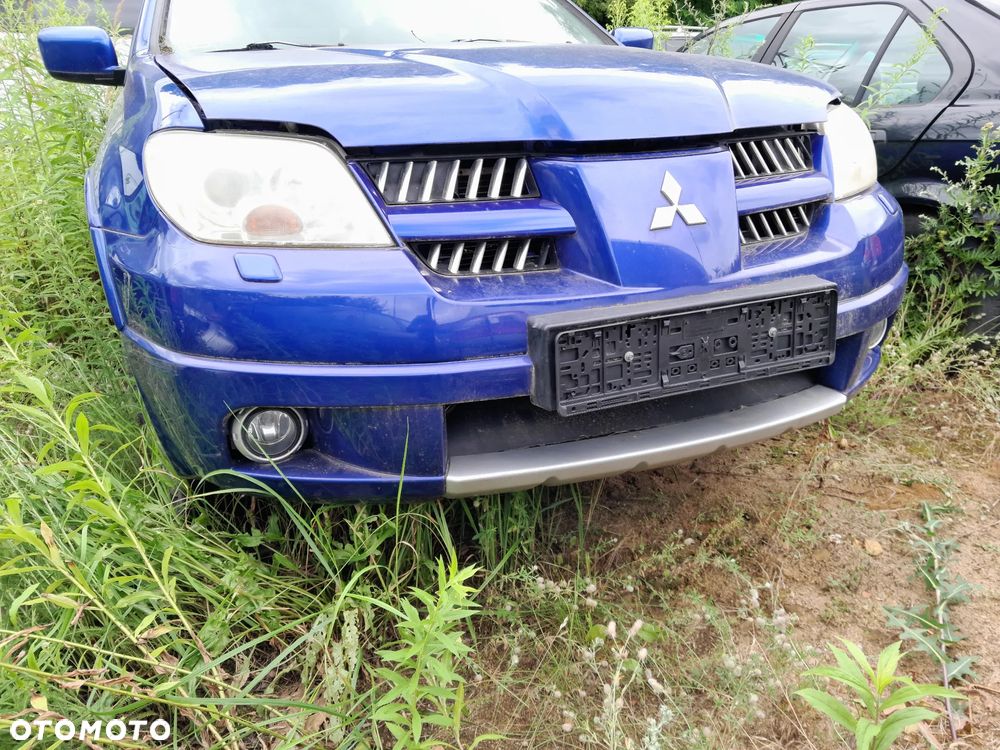 Zderzak przedni MITSUBISHI Outlander I 01-06r. T70E - 1