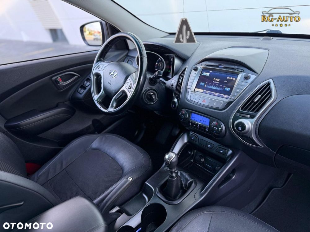 Hyundai ix35 - 23