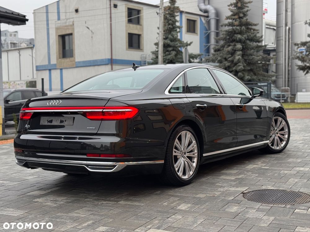 Audi A8 - 6