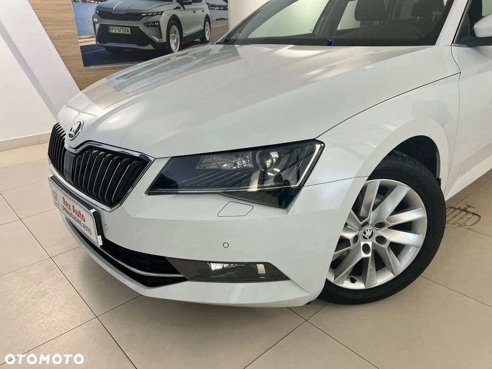 Skoda Superb 2.0 TDI Style DSG7 - 3