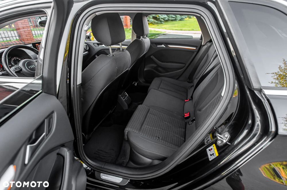 Audi A3 Sportback 2.0 TDI Quattro Attraction - 22