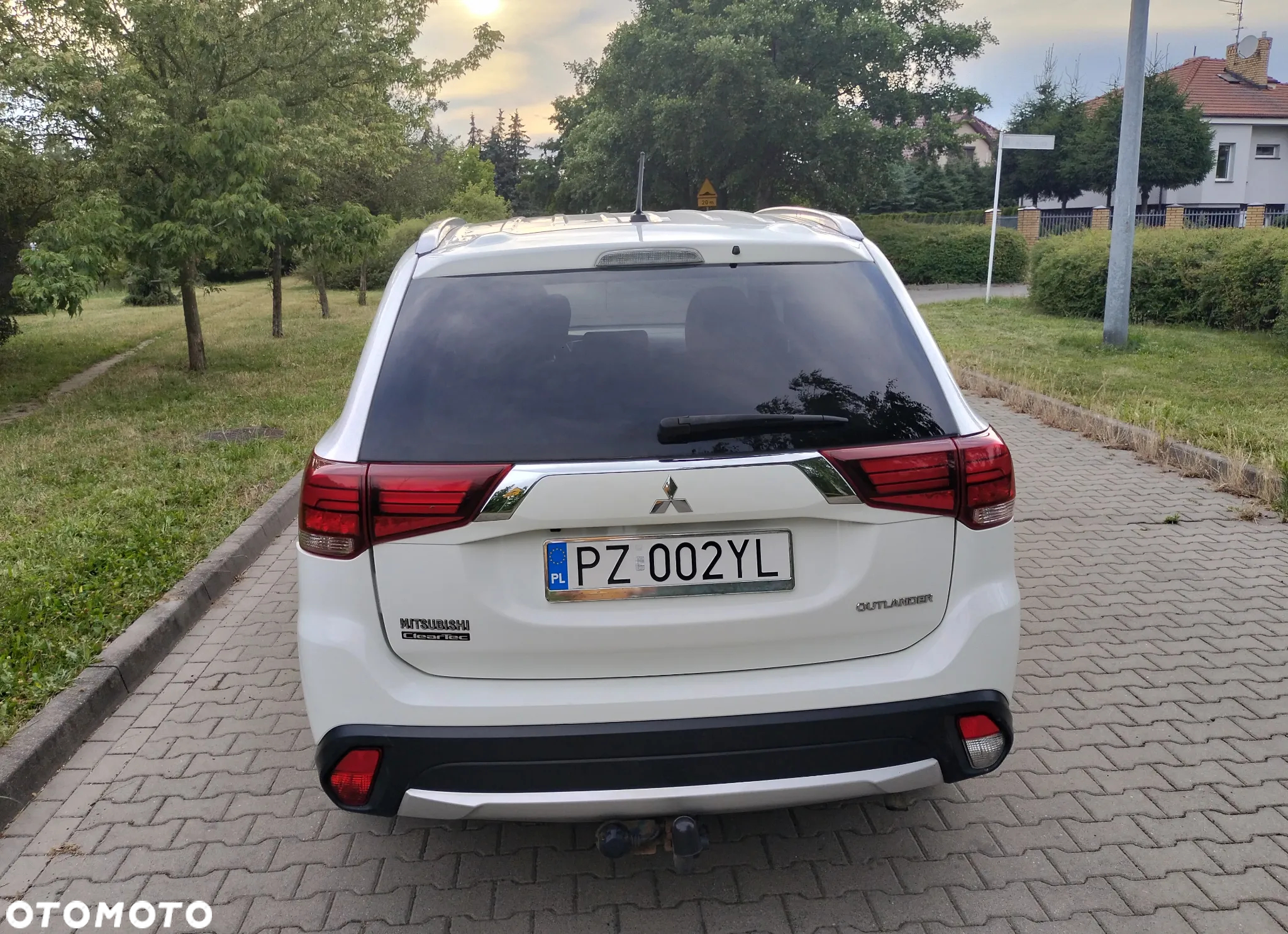 Mitsubishi Outlander - 5