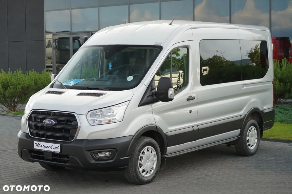 Ford TRANSIT / 6 miejsc / BRYGADÓWAKA  + Najazd na wózek / Dla osób niepełnosprawnych / 2021 / PO KONTRAKCIE SERWISOWYM - 4