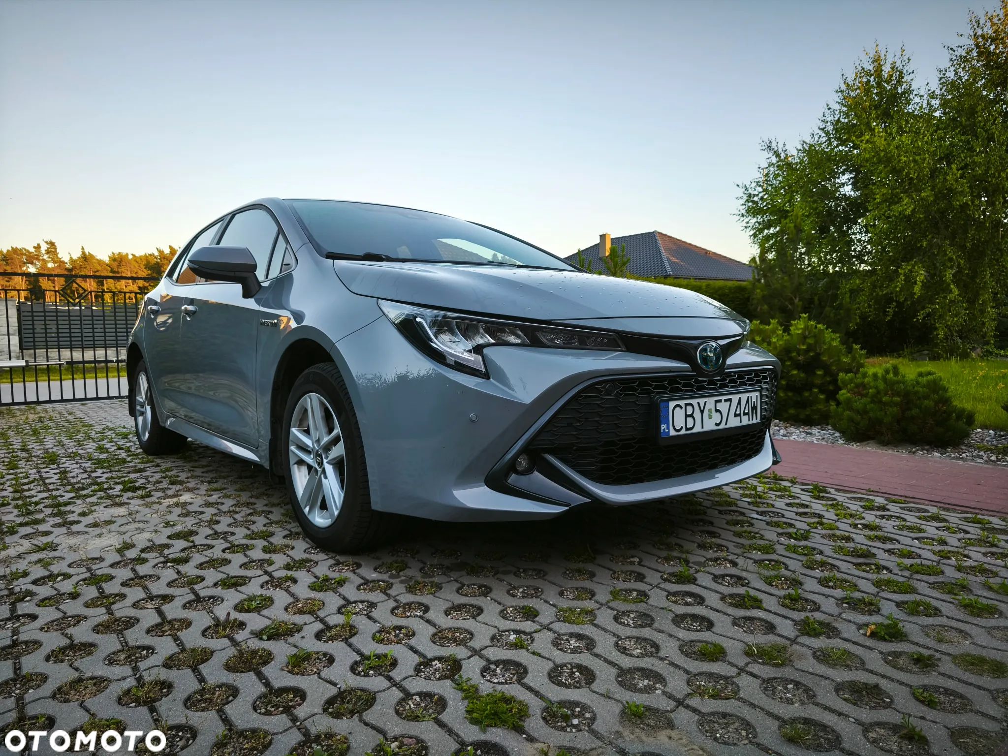 Toyota Corolla - 1