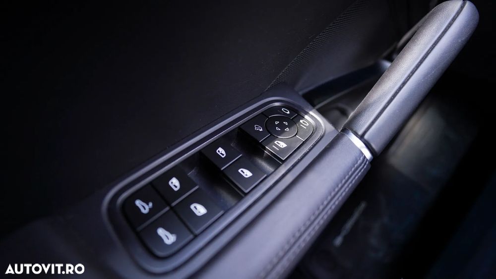 Porsche Cayenne Turbo - 26