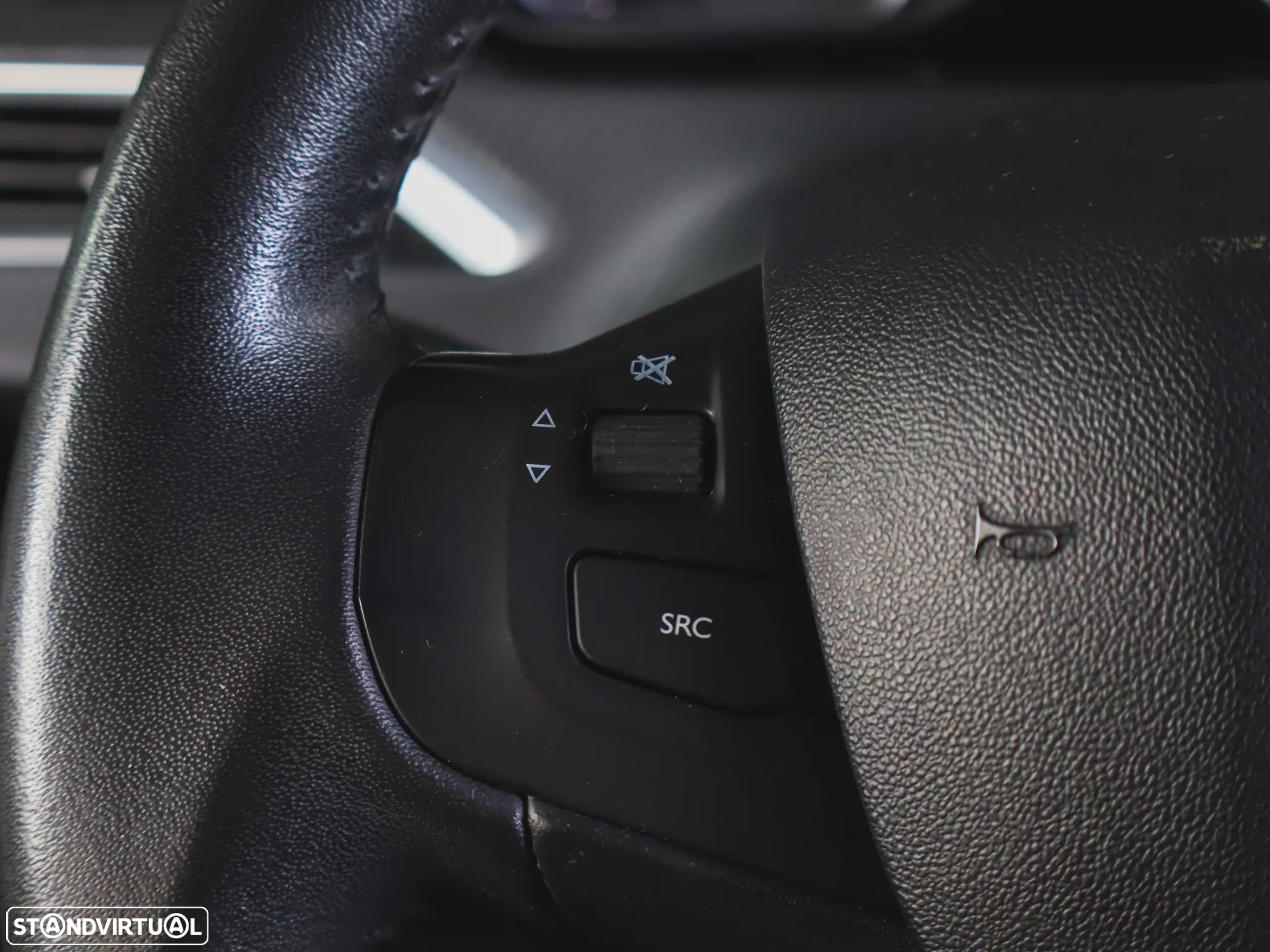 Peugeot 208 1.2 PureTech Style - 17