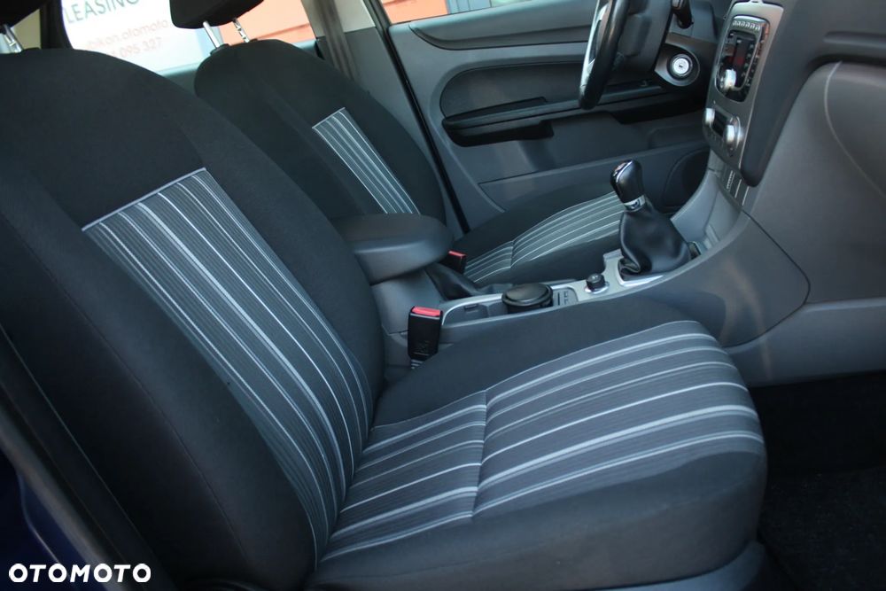 Ford Focus 1.6 16V Titanium - 9