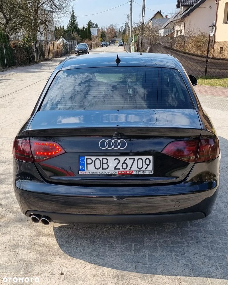 Audi A4 Avant 2.0 TDI DPF Ambiente - 9