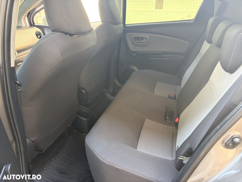 Toyota Yaris 1.5 L VVT-iE Active - 16