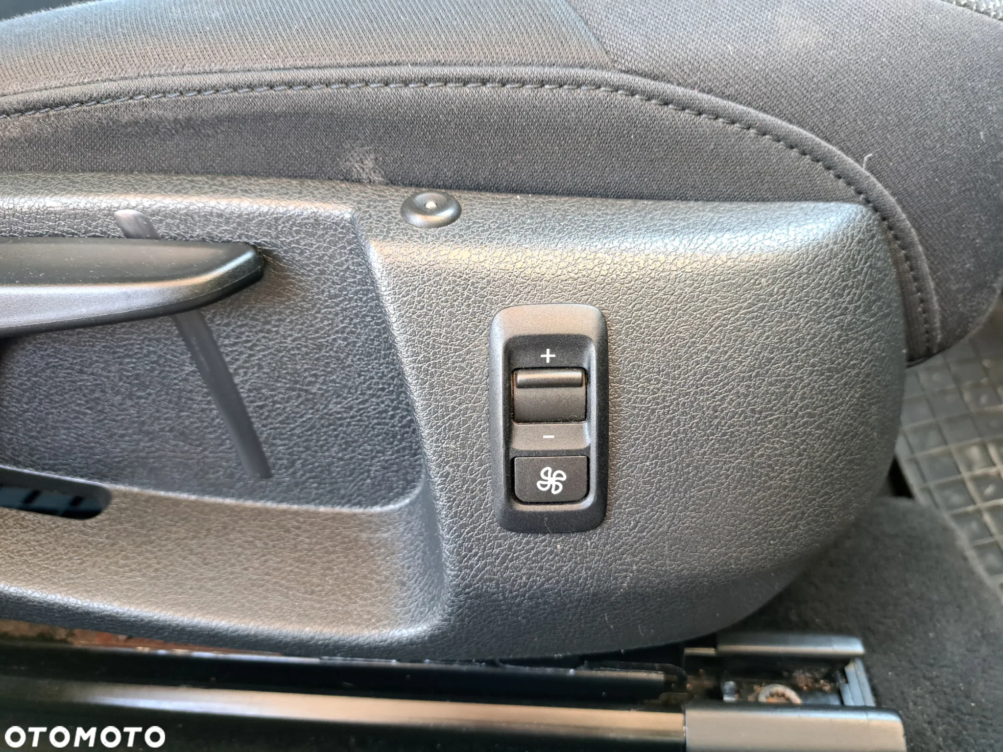 Volkswagen Passat - 21