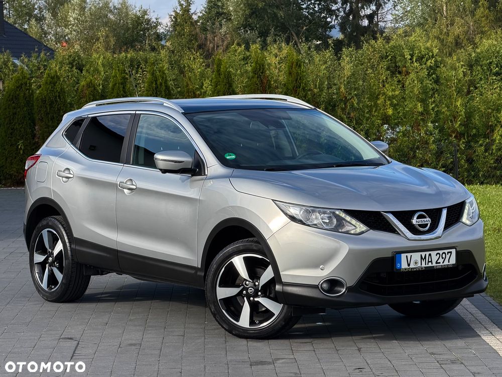 Nissan Qashqai 1.6 DIG-T Tekna - 1