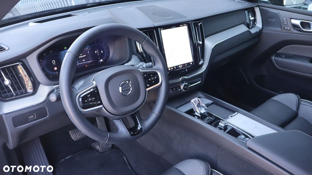 Volvo XC 60 B5 B AWD Ultimate Black Edition - 13