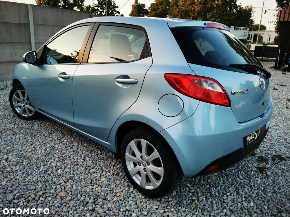 Mazda 2 - 6