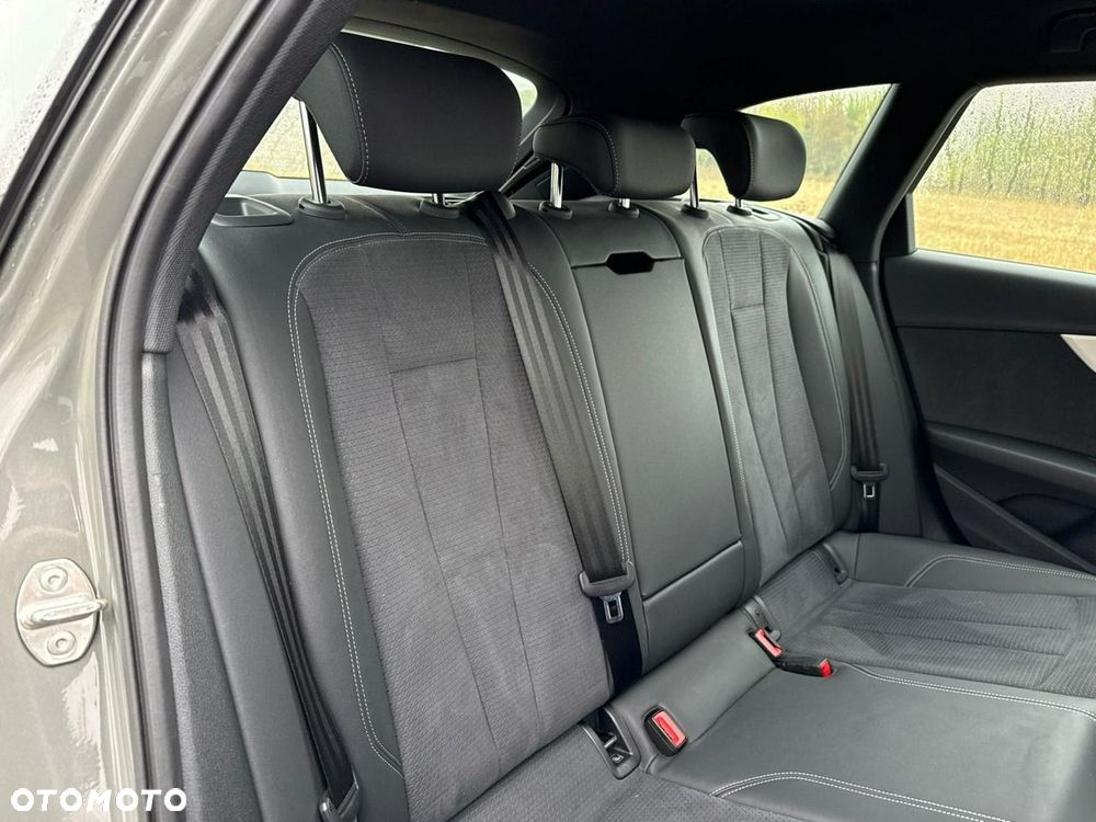 Audi A4 Avant 2024