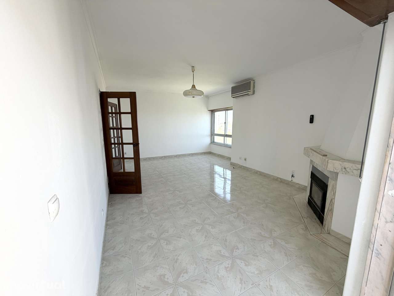 Apartamento T3, na Quinta Grande, pronto a habitar - Grande imagem: 3/45