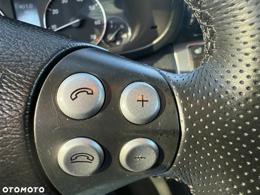 Mercedes-Benz Klasa C 180 Classic - 34