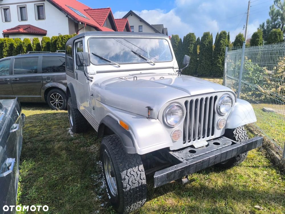 Jeep CJ - 1