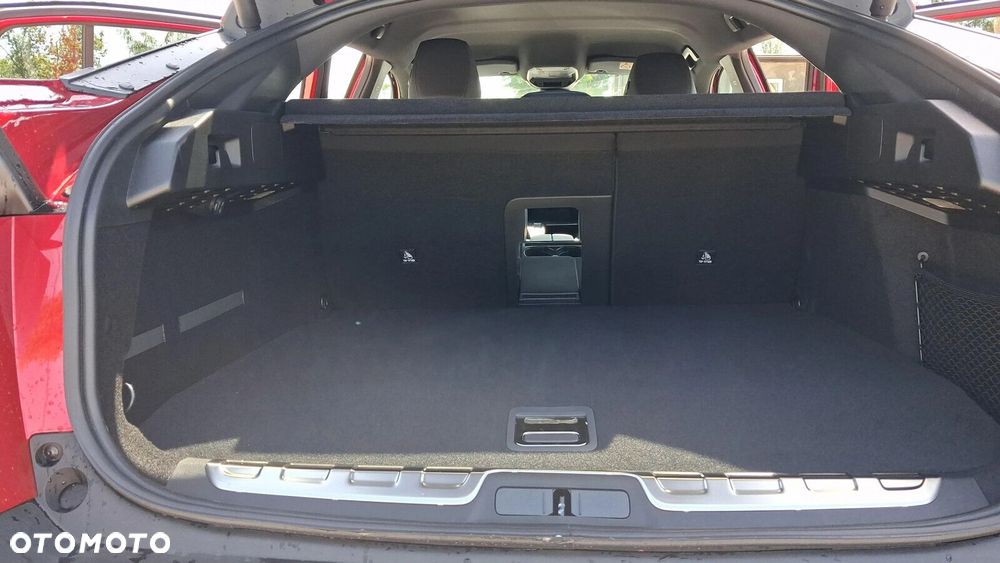 Peugeot 408 - 10