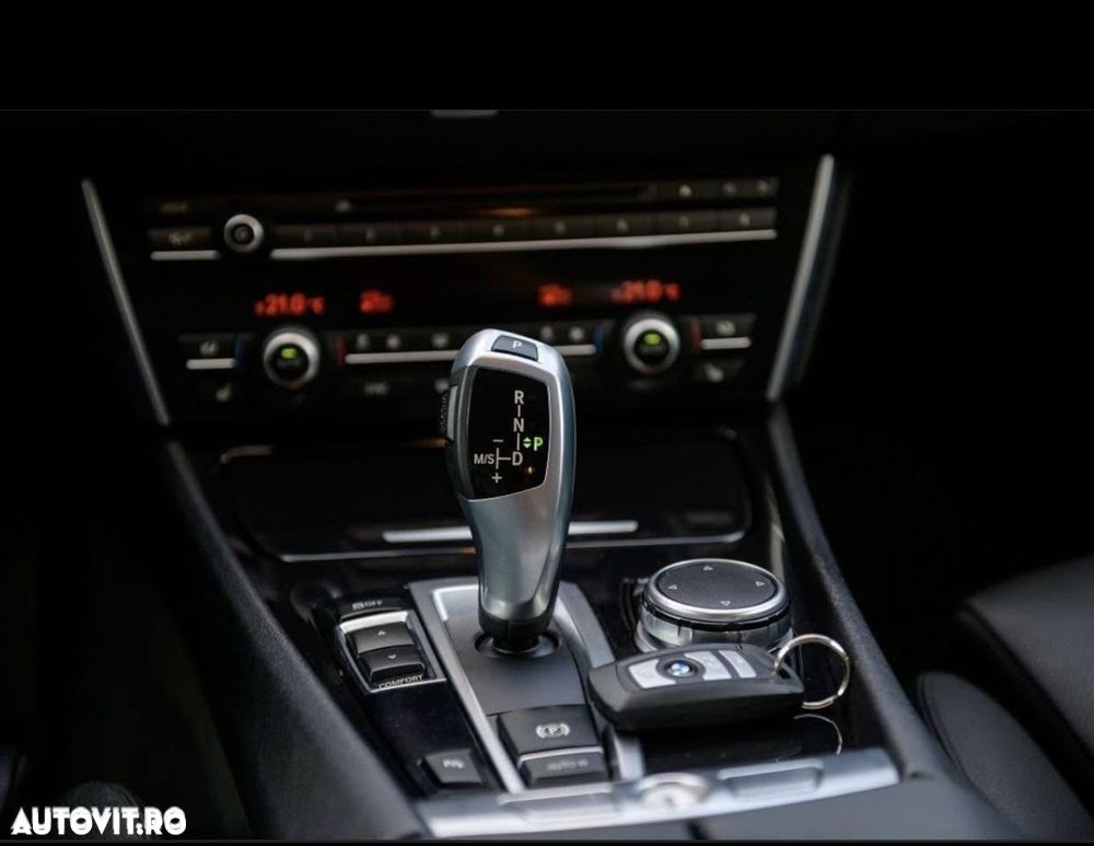 BMW Seria 5 520d Aut. Luxury Line - 9