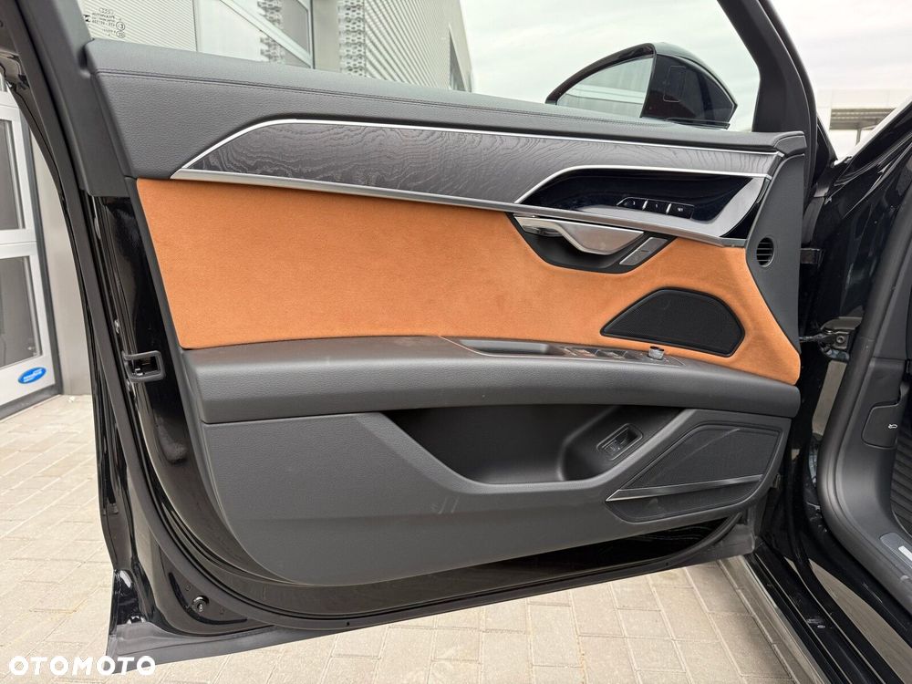Audi A8 - 15