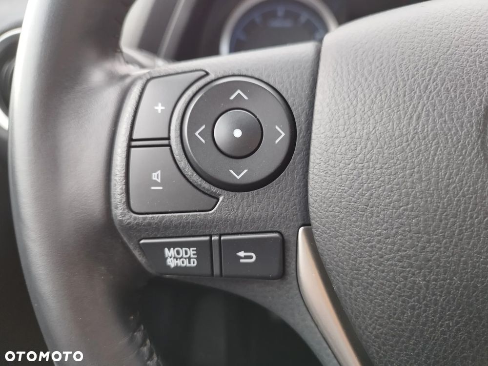 Toyota Auris 1.6 Edition - 19