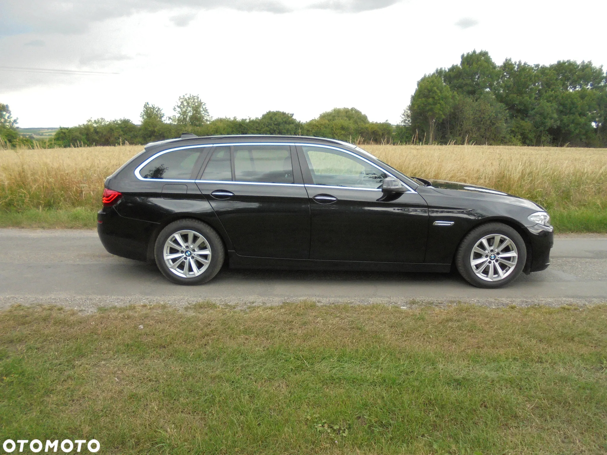 BMW Seria 5 520d Touring Luxury Line - 4