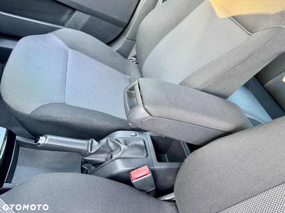 Opel Astra 1.6 111 EasyTronic - 12