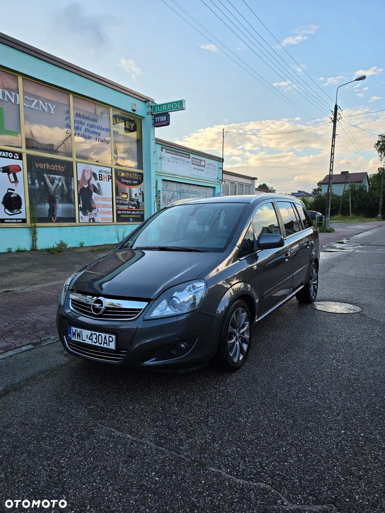Opel Zafira 1.7 CDTI Cosmo - 1
