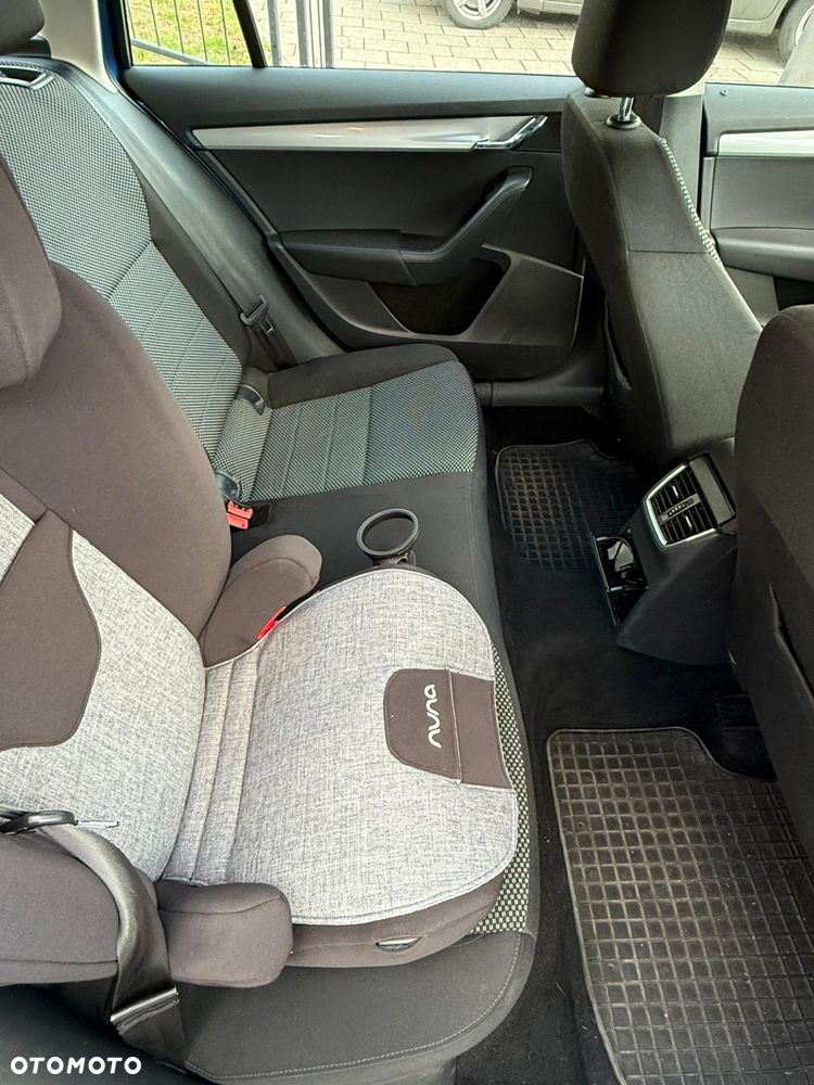 Skoda Octavia 1.4 TSI Ambition - 12