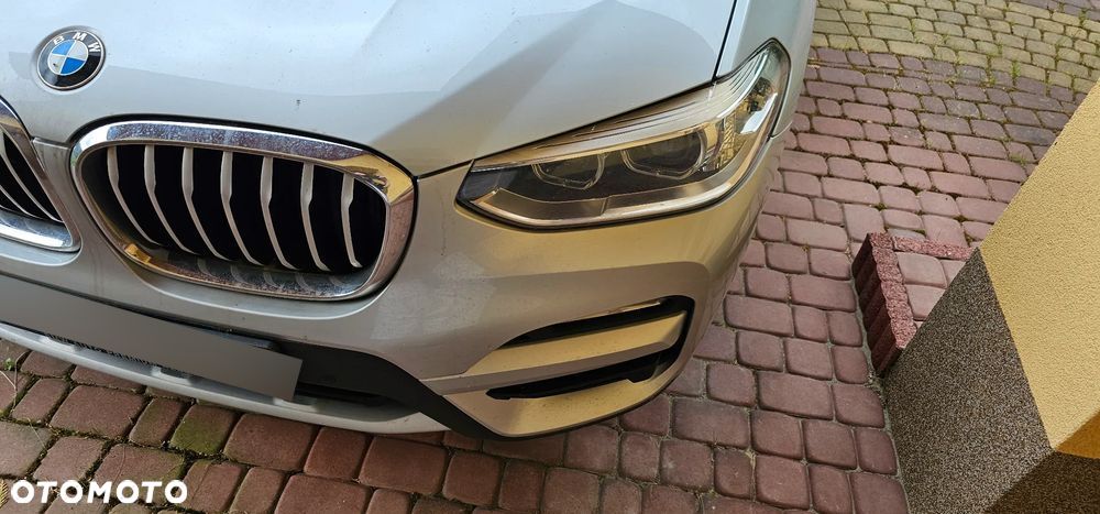 BMW X3 xDrive20d - 17