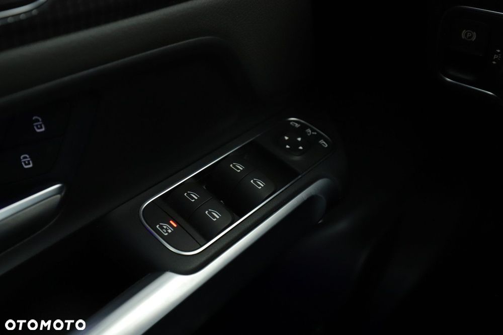 Mercedes-Benz EQB - 20