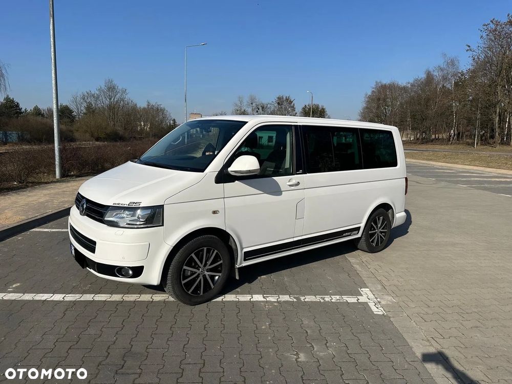 Volkswagen Multivan - 9