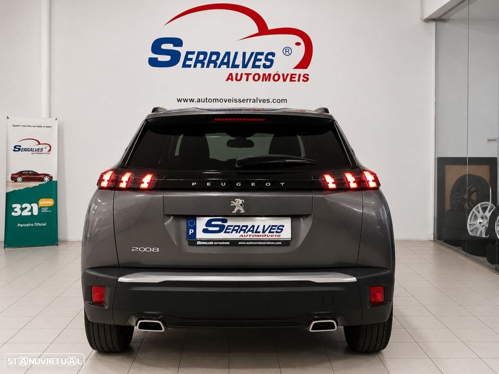 Peugeot 2008 1.2 PureTech Allure EAT8 - 6