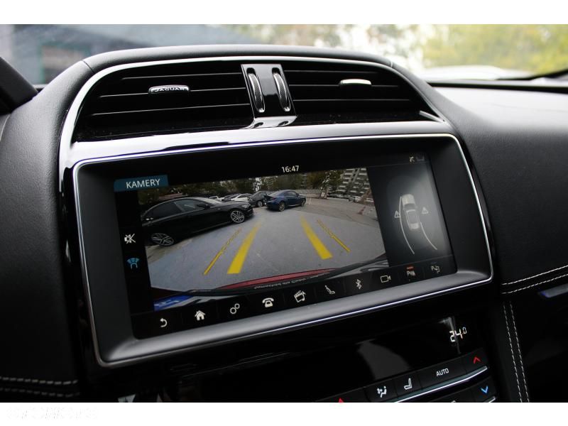 Jaguar F-Pace 2.0 i4D AWD R-Sport - 22