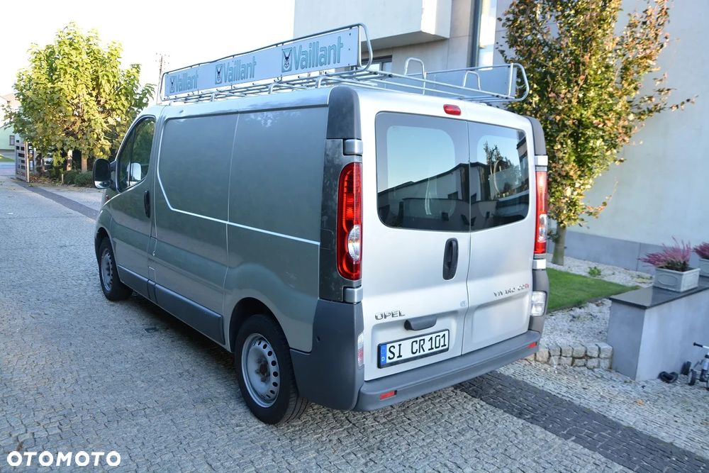Opel Vivaro - 2