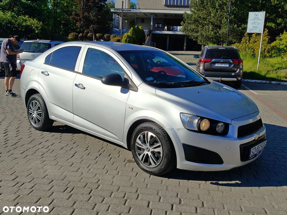 Chevrolet Aveo 1.2 LT+ - 12