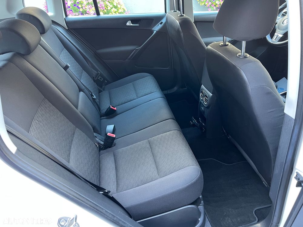 Volkswagen Tiguan 2.0 TDI DPF BlueMotion Technology Trend & Fun - 11