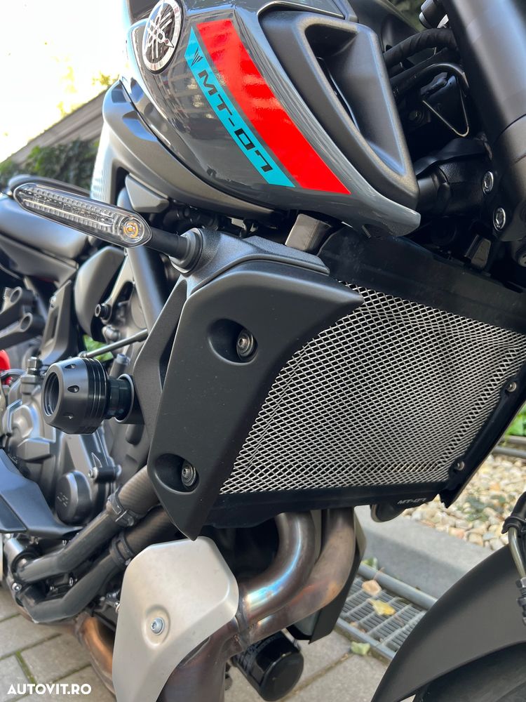 Yamaha MT-07 - 11