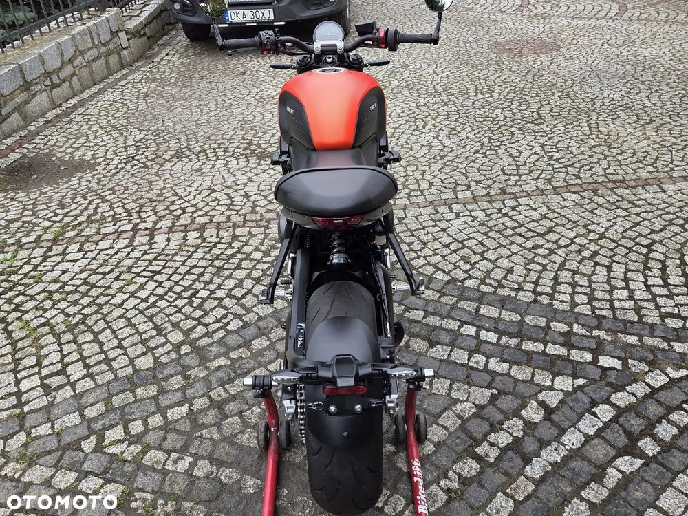 Triumph Trident - 33