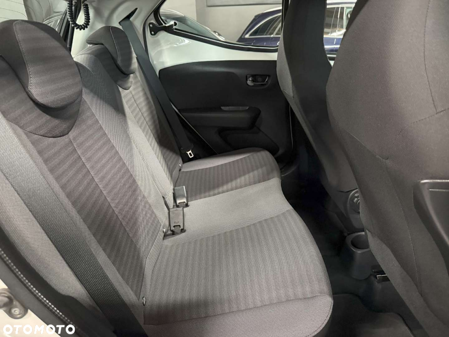 Toyota Aygo x-play connect - 32