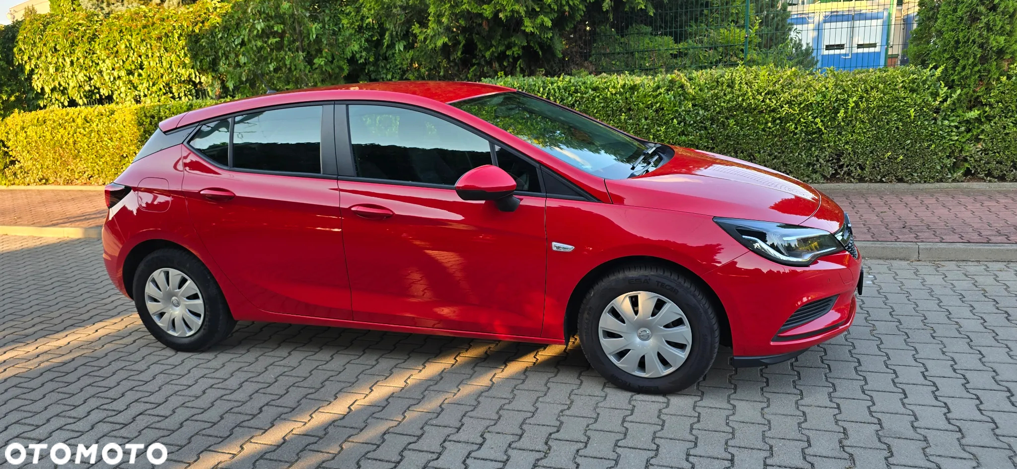 Opel Astra 1.4 Turbo Edition - 2